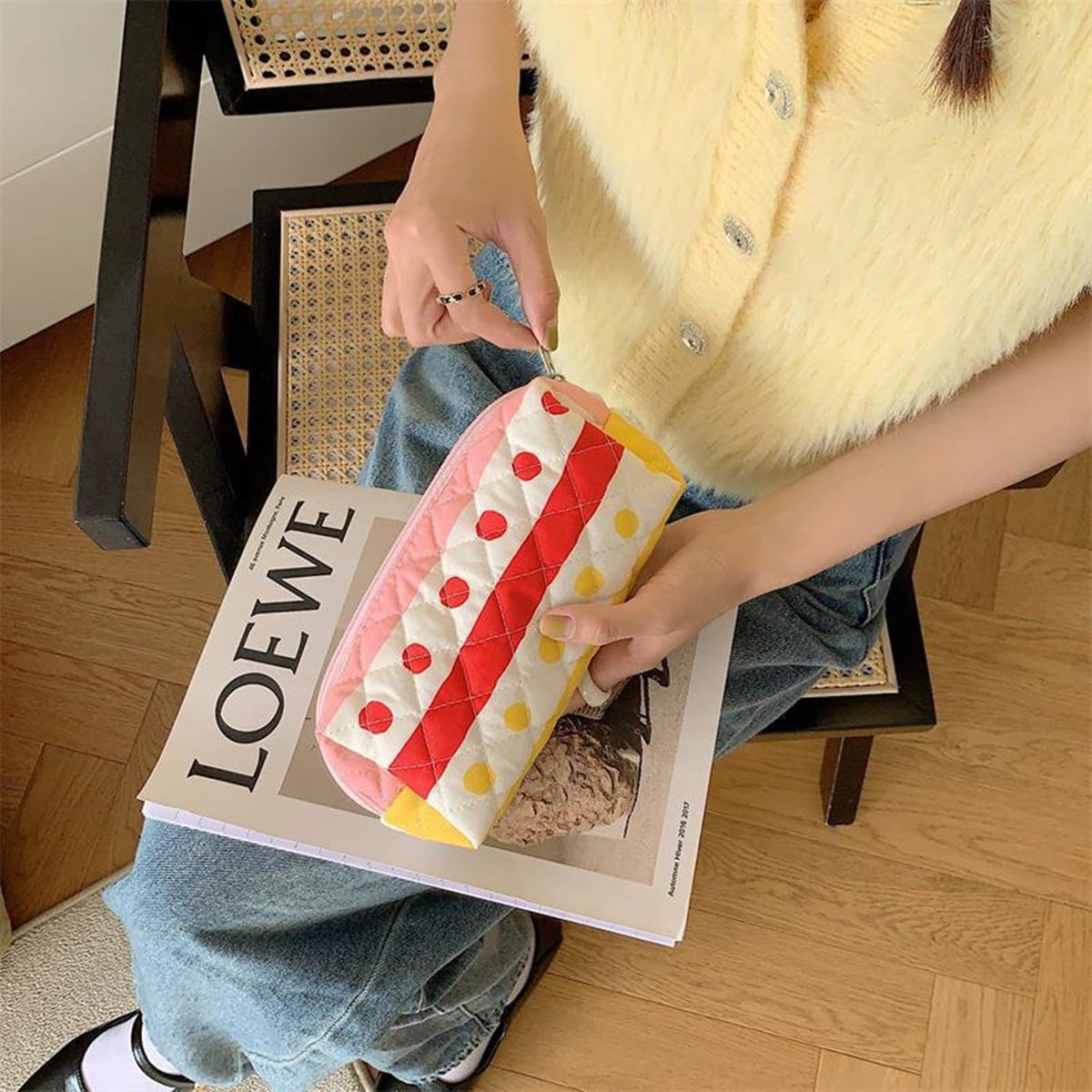 Pencil Case Office College School Storage Bag Pouch Holder Box Organizer Makeup Pouch Cosmetic Bag Aesthetic Cute Pen Case for Girls Boys Kids (Pink floral prints)