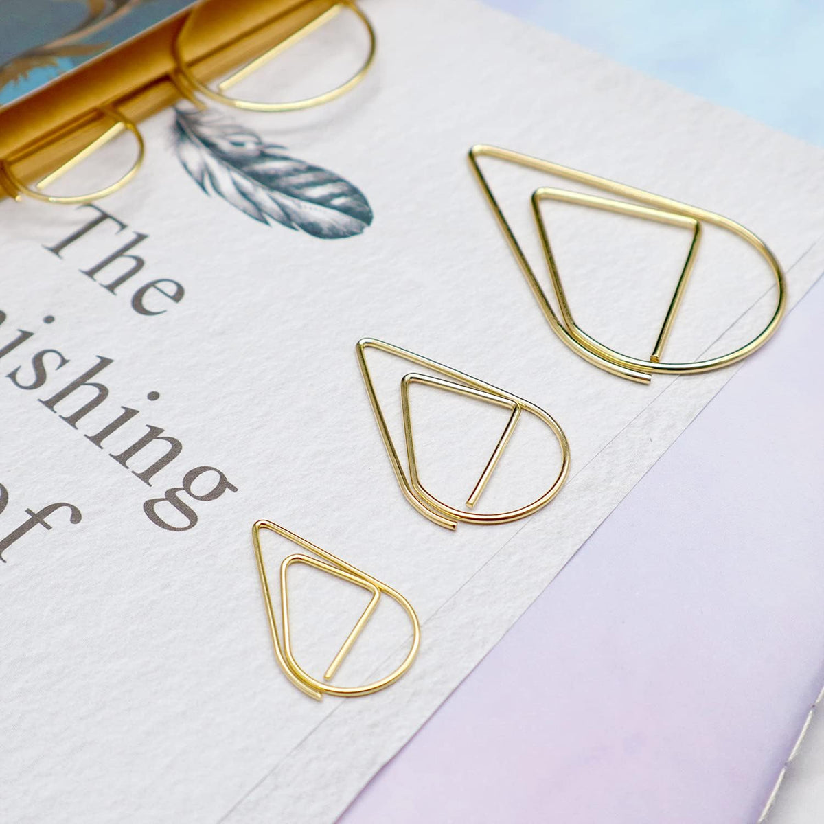 DEEDYGO 250 PCS Gold Paper Clips, Teardrop Paperclips, 1 Inch