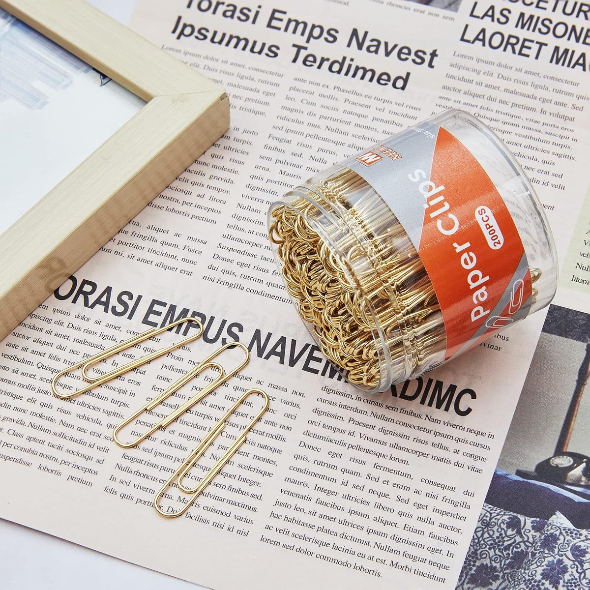 NEEWAY Gold Paper Clips, 200 Count Large Size, 2 Inch Jumbo Paperclips, Stylish Gold-Plated Paper Clip